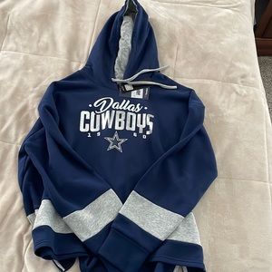 New with tags Dallas Cowboys Hoodie